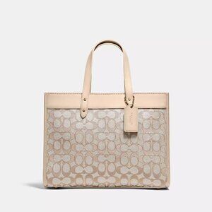Field Tote 30 In Signature Jacquard